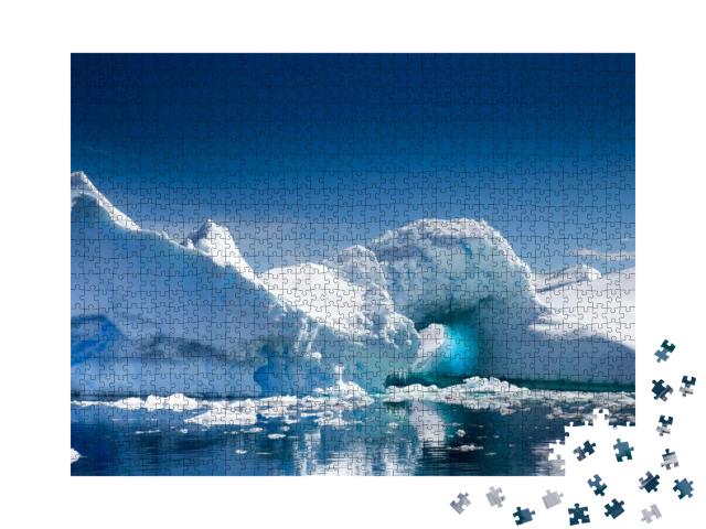 A Beautiful Iceberg in Pleneau Bay, Port Charcot, Antarct... Jigsaw Puzzle with 1000 pieces