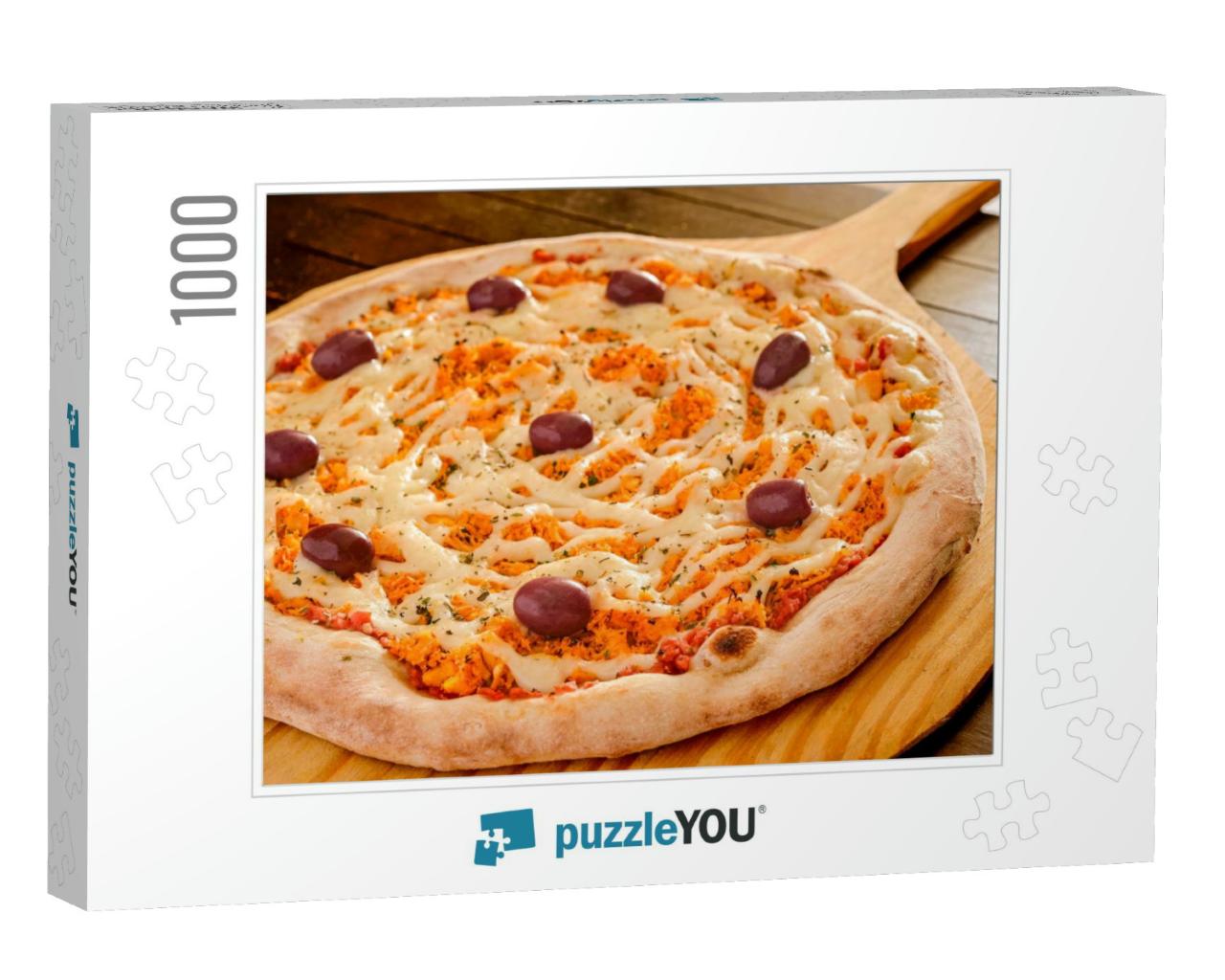 Pizza. Chicken Pizza with Catupiry Cheese & Olives on Woo... Jigsaw Puzzle with 1000 pieces