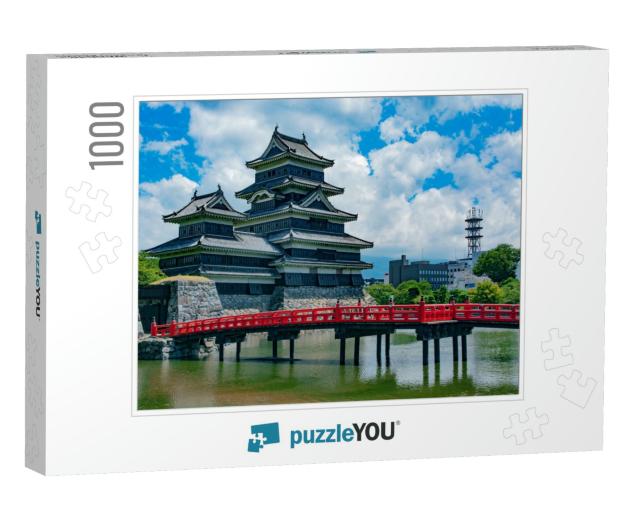 Matsumoto Castle in Nagano, Japan... Jigsaw Puzzle with 1000 pieces