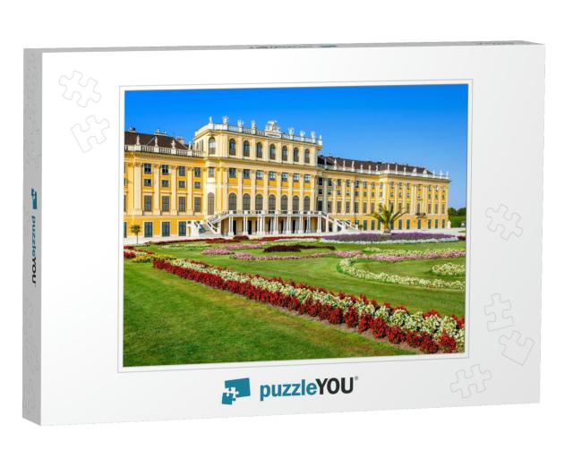 Austria. Schonbrunn Palace in Vienna. Its a Former Imperi... Jigsaw Puzzle