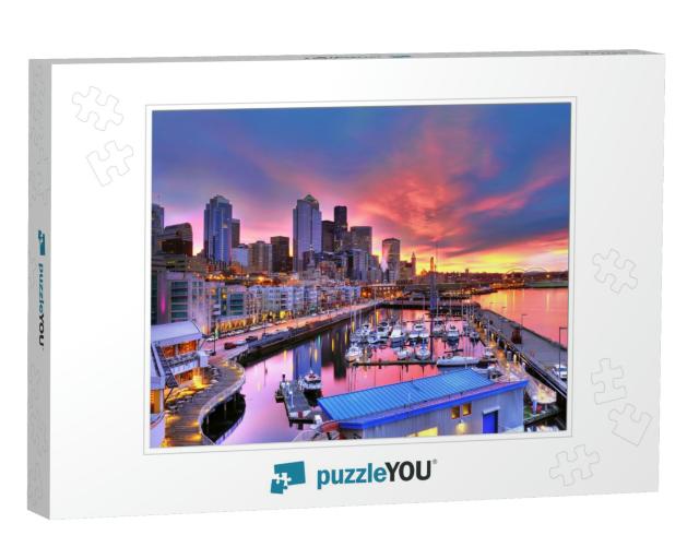 Famous Seattle Skyline Dazzling Under a Beautiful Dawn Sk... Jigsaw Puzzle