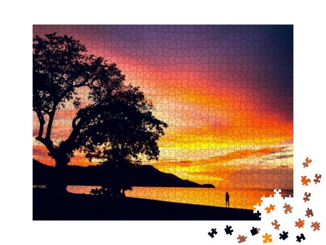 Pura Vida. Sunset in Coco Beach, Guanacaste, Costa Rica... Jigsaw Puzzle with 1000 pieces