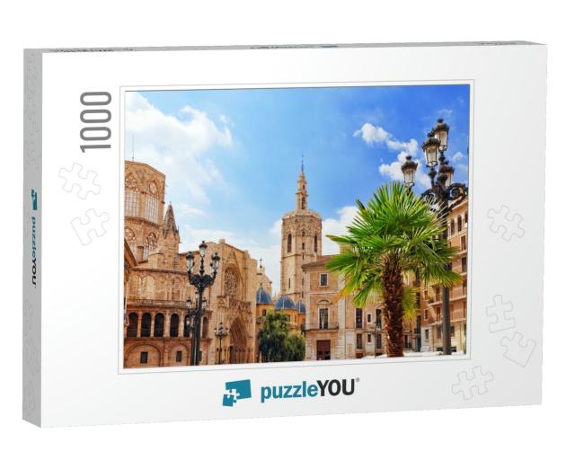 Square of Saint Mary's & Valencia Cathedral Temple in Old... Jigsaw Puzzle with 1000 pieces