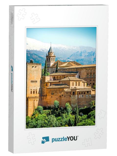 View of the Famous Alhambra, Granada, Spain... Jigsaw Puzzle