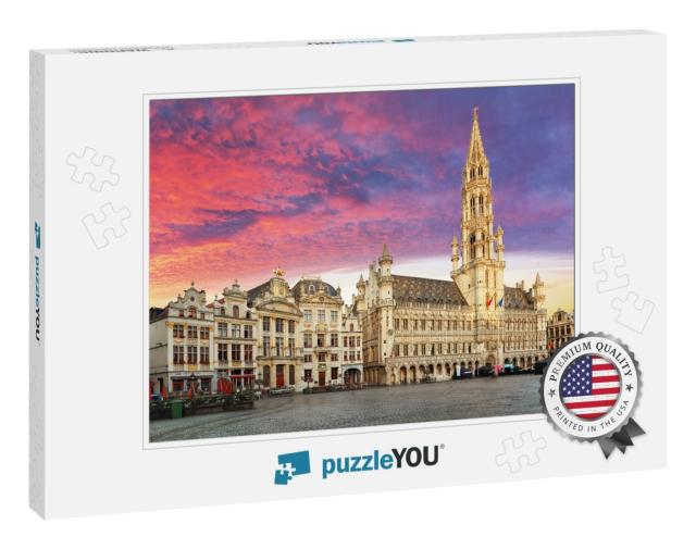 Brussels, Grand Place in Beautiful Summer Sunrise, Belgiu... Jigsaw Puzzle