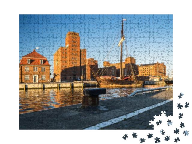 Old Harbor Wismar... Jigsaw Puzzle with 1000 pieces