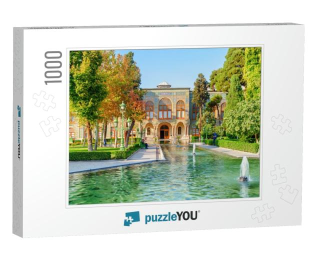 Amazing View of the Golestan Palace & Beautiful Fountains... Jigsaw Puzzle with 1000 pieces