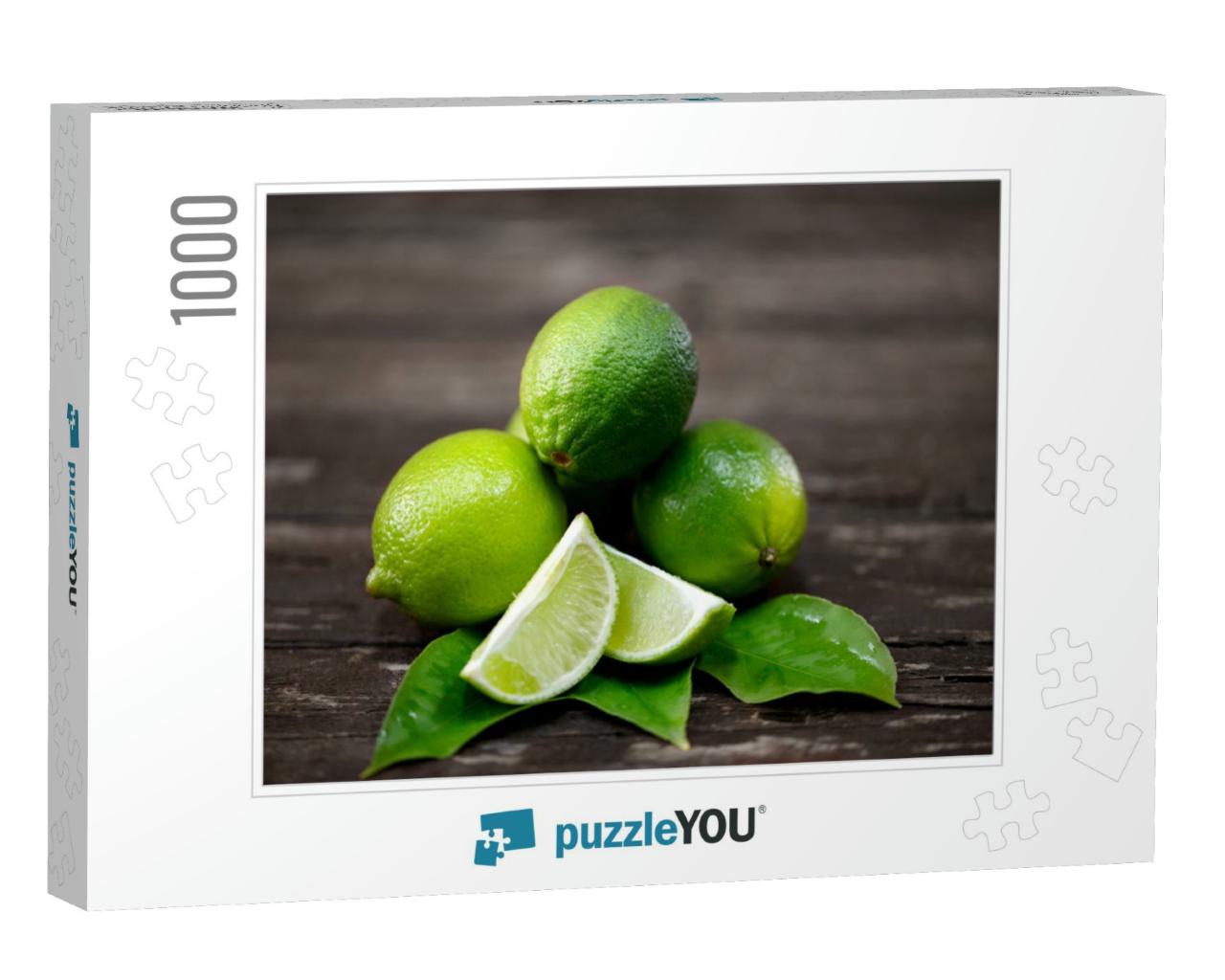 Lime Juice with Lime Slices on Wooden Table. Detox Diet... Jigsaw Puzzle with 1000 pieces