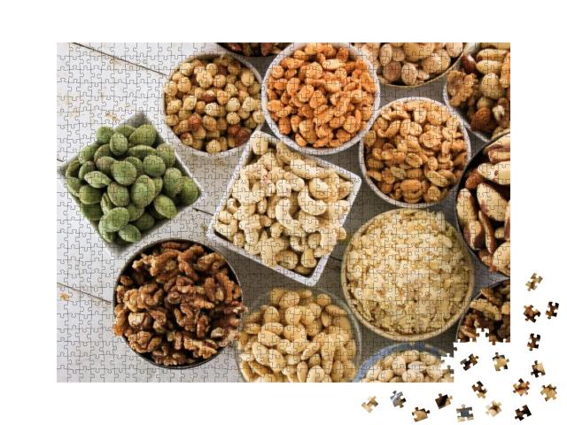 Nut Selection in Dishes... Jigsaw Puzzle with 1000 pieces