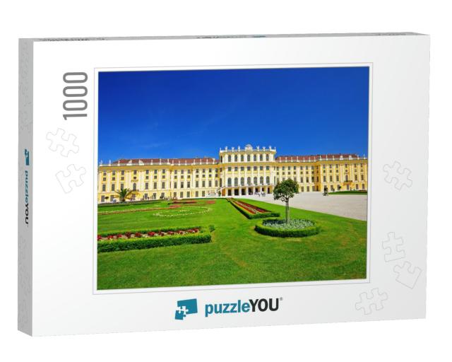 Schonbrunn Palace in Vienna, Austria... Jigsaw Puzzle with 1000 pieces