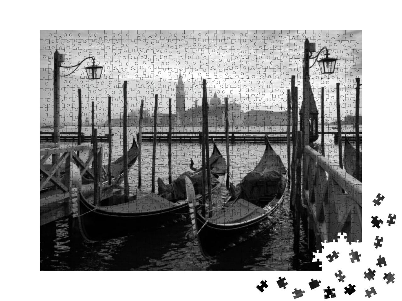 Gondolas in Venice, Black & White... Jigsaw Puzzle with 1000 pieces