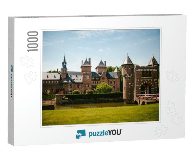 Castle De Haar in Utrecht, Netherlands... Jigsaw Puzzle with 1000 pieces