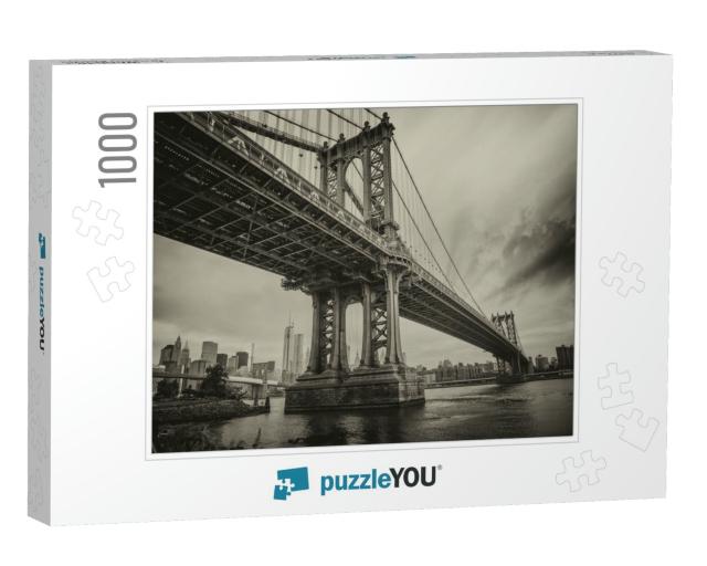 The Manhattan Bridge, New York City. Awesome Wide-Angle U... Jigsaw Puzzle with 1000 pieces