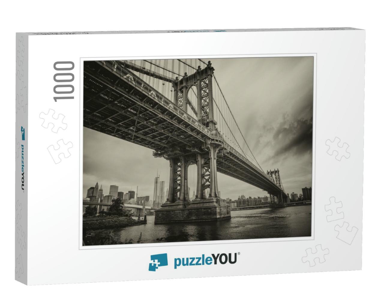 The Manhattan Bridge, New York City. Awesome Wide-Angle U... Jigsaw Puzzle with 1000 pieces