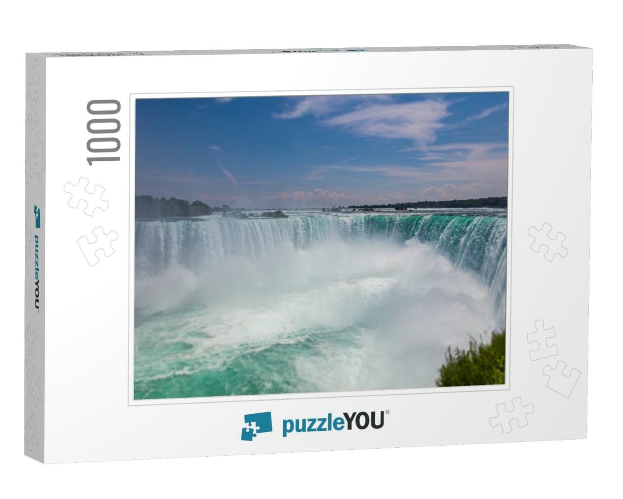 View of the Impressive Niagara Falls. Horseshoe Falls fro... Jigsaw Puzzle with 1000 pieces