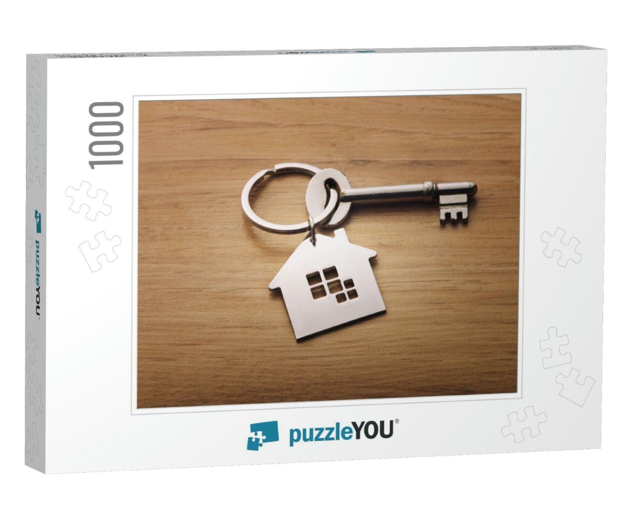 Home Shape Keychain on Wooden Background... Jigsaw Puzzle with 1000 pieces