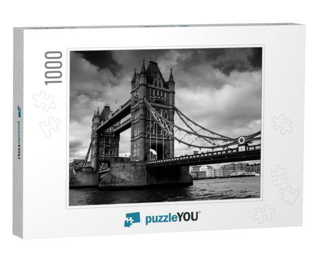 Tower Bridge, London, Uk... Jigsaw Puzzle with 1000 pieces