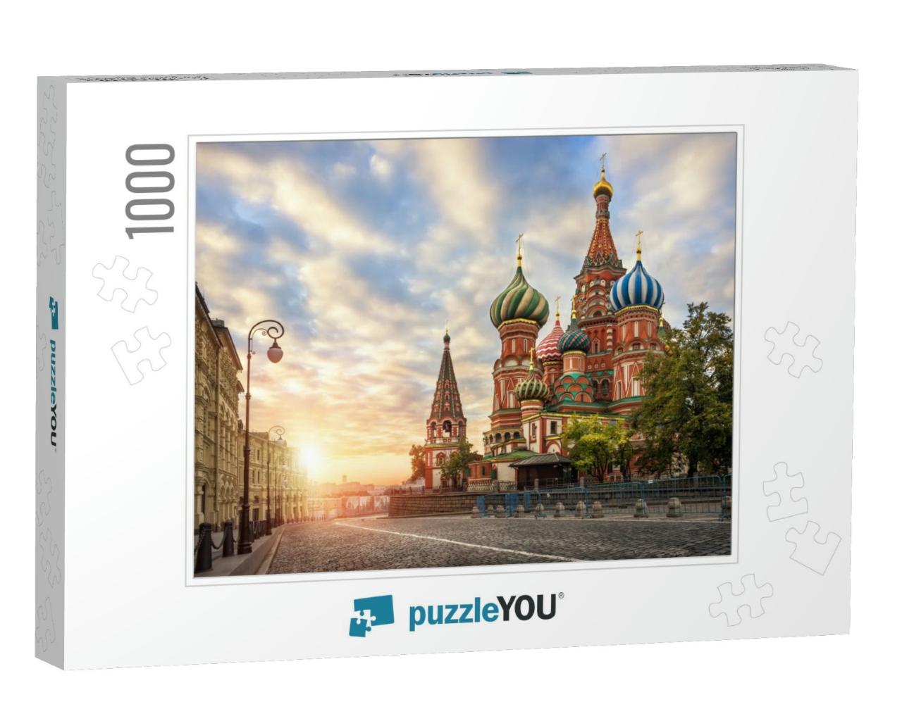 St. Basils Cathedral on Red Square Under the Morning Sky... Jigsaw Puzzle with 1000 pieces