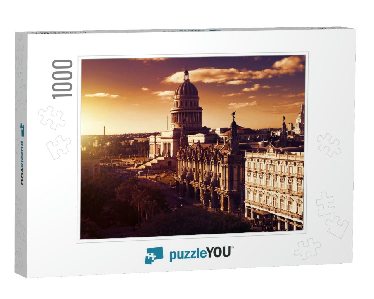 Sunset in Havana, Cuba... Jigsaw Puzzle with 1000 pieces