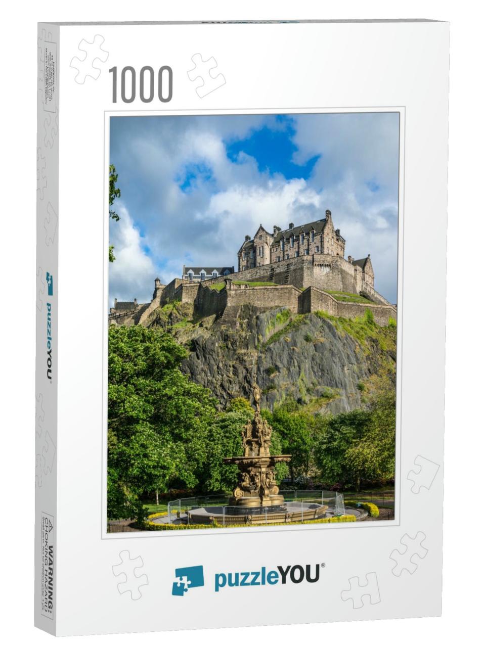 Edinburgh Castle, Scotland, from Princes Street Gardens... Jigsaw Puzzle with 1000 pieces