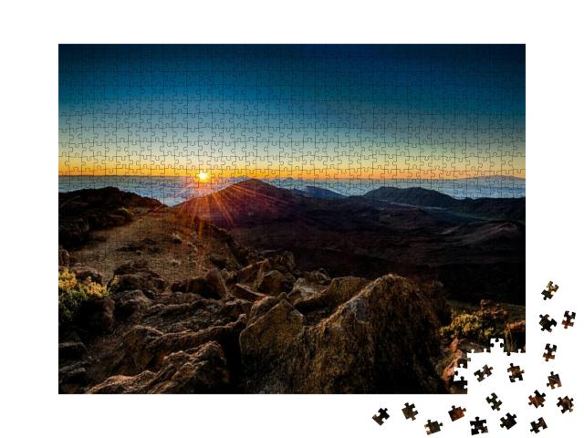Haleakala Sunrise. View from the 10, 000 Summit O... Jigsaw Puzzle with 1000 pieces