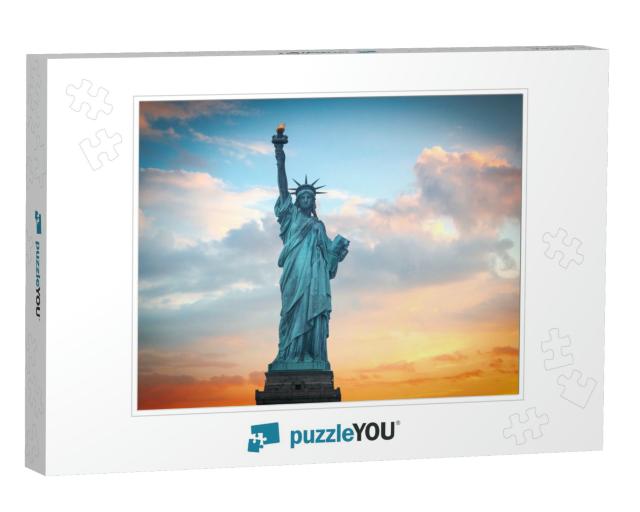 Statue of Liberty on the Background of Colorful Dawn Sky... Jigsaw Puzzle