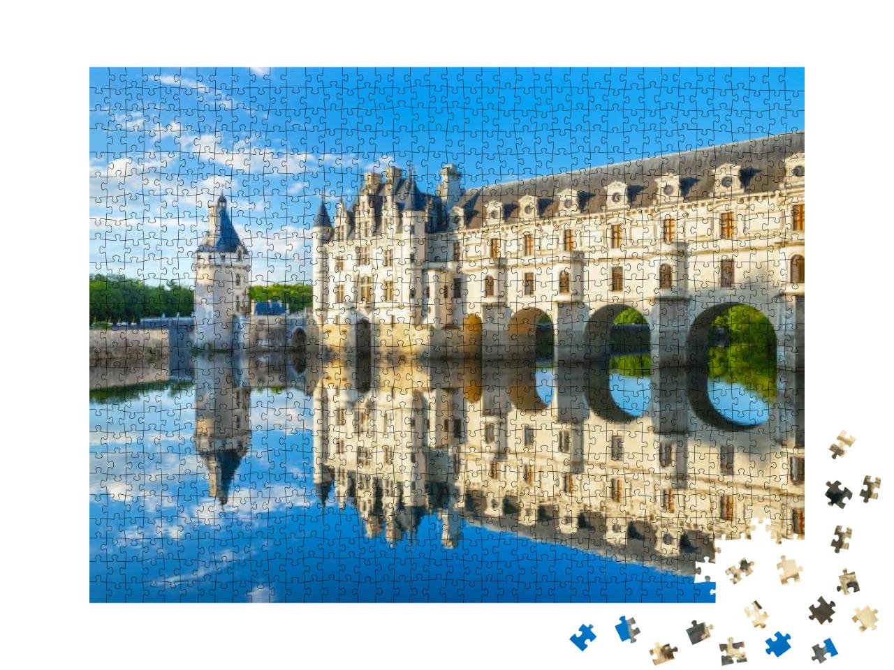 Chateau De Chenonceau is a French Castle Spanning the Riv... Jigsaw Puzzle with 1000 pieces