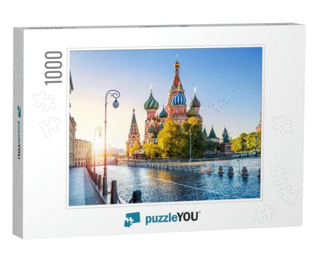 St. Basils Cathedral on Red Square in Moscow & the Mornin... Jigsaw Puzzle with 1000 pieces