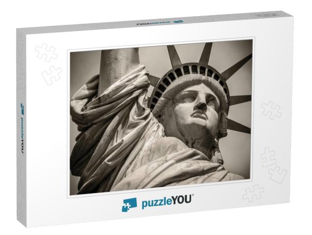 Close-Up Shot of the Statue of Liberty in Black & White... Jigsaw Puzzle