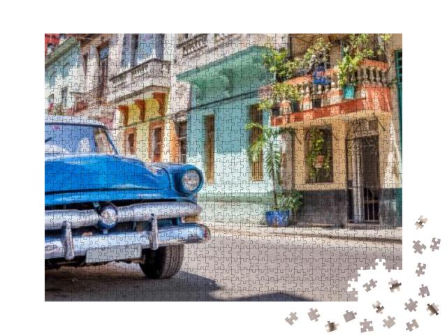 Vintage Classic American Car in Havana, Cuba... Jigsaw Puzzle with 1000 pieces