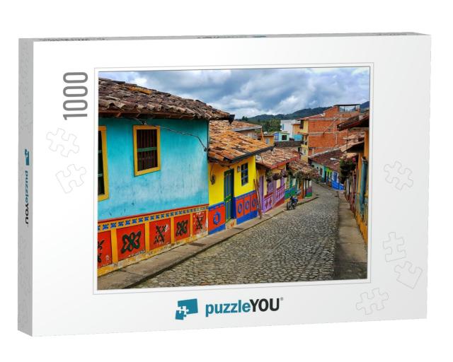 View of Guatape Colombia. Colored Facades & Tradition... Jigsaw Puzzle with 1000 pieces