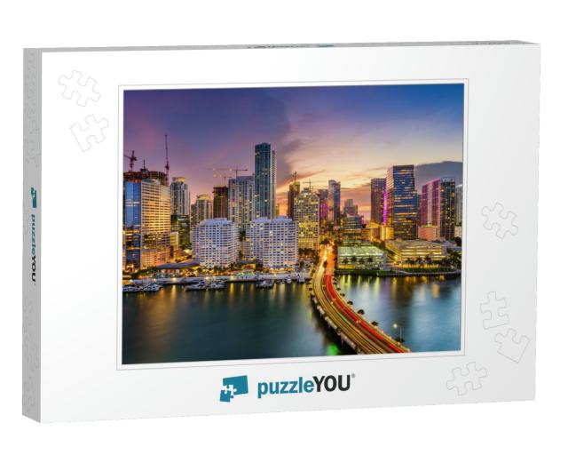 Miami, Florida, USA Skyline on Biscayne Bay... Jigsaw Puzzle