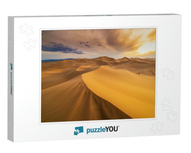 Sunset Over the Sand Dunes in the Desert. Death Valley, U... Jigsaw Puzzle