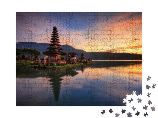 Sunrise in Ulun Danu Temple Bali... Jigsaw Puzzle with 1000 pieces