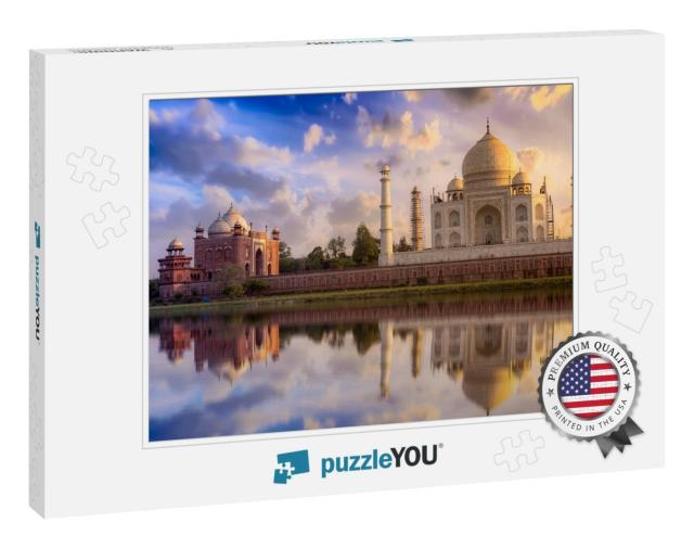 Taj Mahal Scenic Sunset View with Moody Sky. a UNESCO Wor... Jigsaw Puzzle